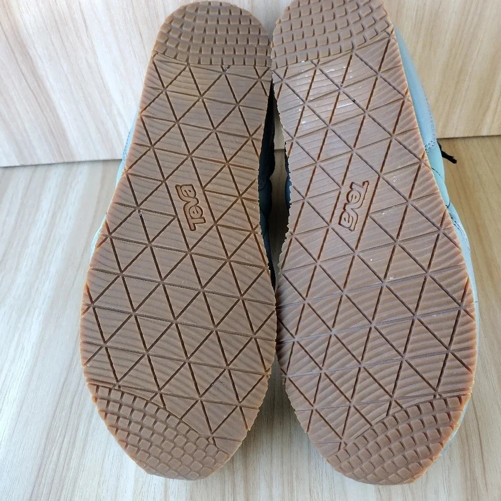 Teva ember mid